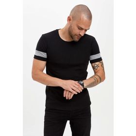 DeFacto R5812AZ20SMBK27 Bisiklet Yaka Kısa Kollu Slim Fit Erkek T-shirt
