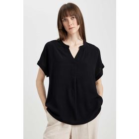 DeFacto U5327AZ23SM Siyah-BK27 Regular Fit Bisiklet Yaka Krinkıl Kumaş Kısa Kollu Kadın Bluz
