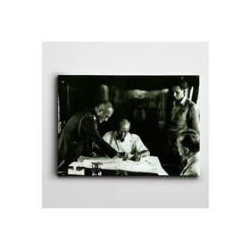 Dekolata Atatürk Çalışma Masası 140x200 cm Kanvas Tablo