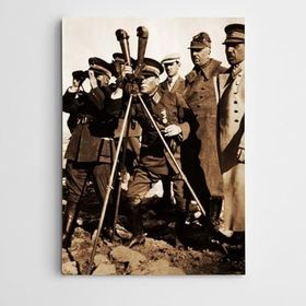 Dekolata Atatürk Dürbünle Bakarken Ankara 1926 60x85 cm Kanvas Tablo
