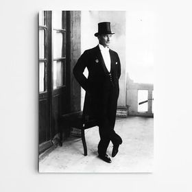 Dekolata Atatürk Frank ve Şapka 35x50 cm Kanvas Tablo