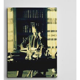 Dekolata Atatürk Kitap Okurken 50x70 cm Kanvas Tablo