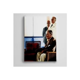 Dekolata Atatürk Koltukta 50x70 cm Kanvas Tablo
