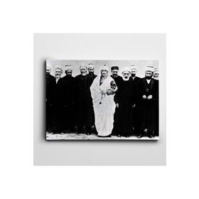 Dekolata Atatürk Yerel Kıyafet İle 40x60 cm Kanvas Tablo