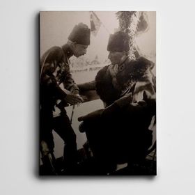 Dekolata VK5023-11124 Atatürk Siyah Beyaz Cephe 25x35 cm Kanvas Tablo