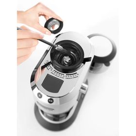 Delonghi KG 521 1100 W 1650 ml Su Hazneli 10 Fincan Kapasiteli Filtre Kahvesi Makinesi Inox