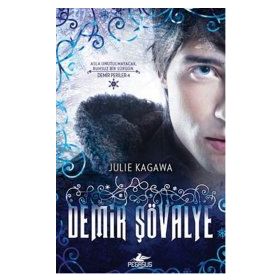 Demir Şövalye - Julie Kagawa