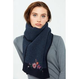 Desen Triko 22155 Koyu Lacivert Kenarları Bordürlü Nakış İşlemeli Kadın Kaşkol
