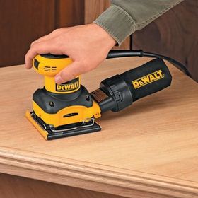 Dewalt D26441 Zımparalama Makinesi