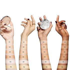 Dior Diorskin Mineral Nude Matte 06 Banana Pudra