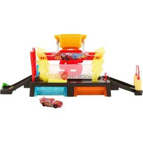 Disney JBM70 Pixar Cars Renk Değiştiren McQueen ile Araba Yıkama Oyun Seti