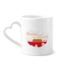 Dıythinker 340 ml Kalp Saplı Kırmızı Bayrak Tiananmen Dağ Sis Kahve Seramik Kupa