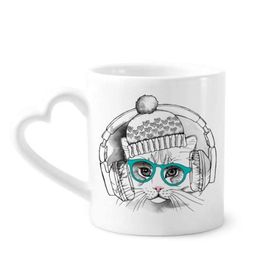 Dıythinker 340 ml Kalp Saplı Kulaklık Yünlü Şapka Beyaz Kedi Koruyucu Hayvan Kahve Seramik Kupa