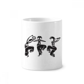 Dıythinker 350 ml 9x8 cm Beyaz Dance People Meksika Totems Meksika Flütlü Seramik Kupa