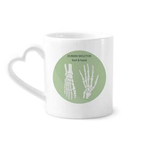 Dıythinker 350 ml İnsan İskeleti El ve Ayak Seramik Kalp Saplı Kupa