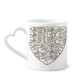 Dıythinker 350 ml Siyah Beyaz Barok Sanat Kalkanı Aslan Desenli Kupaları Seramik Kupa