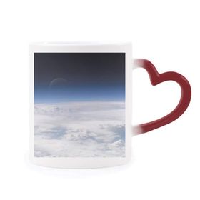 Dıythinker Kırmızı Çok Renkli Beyaz Bulutlar Katmanlı Atmosfer Isıya Duyarlı Kalp Kupası