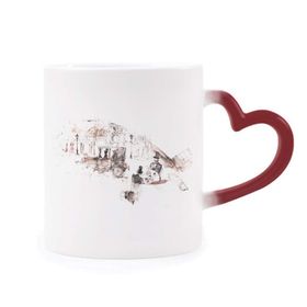 Dıythinker Kırmızı Çok Renkli İngiliz Mimarisi Vintage Araba Sulu Boya Isıya Duyarlı Kalp Kupası