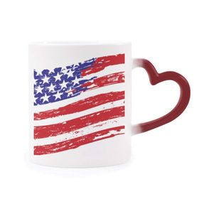 Dıythinker Kırmızı Çok Renkli Yıldızlar ve Çizgiler Özel Amerika Ülke Bayrağı Şekil Isıya Duyarlı Kalp Kupası