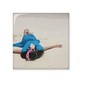 Dıythinker Plaj Dalgalı Ellie Yao Güzel Kız Mavi Parlak 10x10 cm Seramik Karo