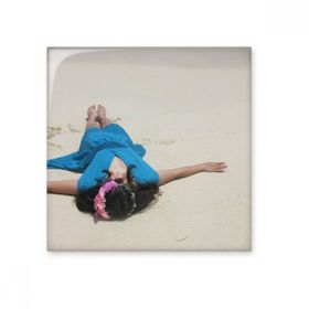 Dıythinker Plaj Dalgalı Ellie Yao Güzel Kız Mavi Parlak 10x10 cm Seramik Karo