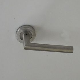 Dreamax Nil Rozetli Yale Sağ Saten Kapı Kolu