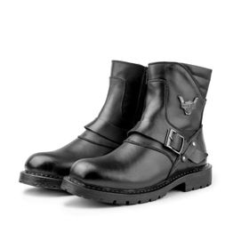 Ducavelli Rock Siyah Renk Bağcıksız Kürklü Postal Model Erkek Bot