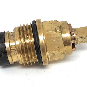 E.C.A 101025056 Ara Musluk Salmastrası