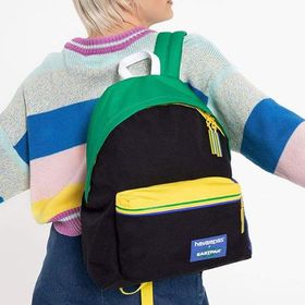 EastPak VFE-EK000620E081 Padded Pak'R Havaıanas Mıxed Black Okul Sırt Çantası