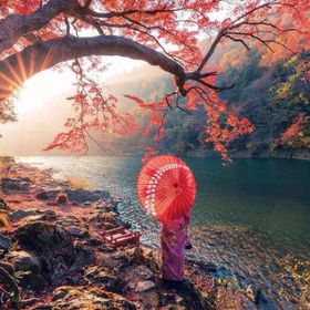 Educa 18455 Katsura River'de Gündoğumu 1000 Parça Puzzle