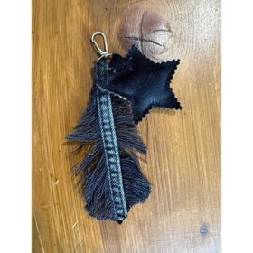 El Işçiliği Yaprak Yıldız Detaylı Denim Çanta Charm