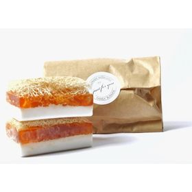 El Yapımı Eşek Sütlü&Ballı Kabak Lifli Sabun
