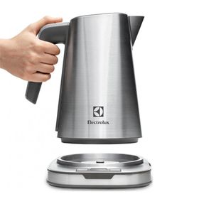 Electrolux EEWA 7800 2400 W 1.7 lt Kapasiteli Su Isıtıcı