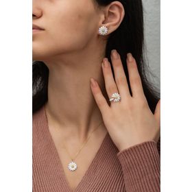 Elika Silver Kadın Nano Mineli Papatya Altın Kaplama Özel Tasarım 925 Ayar Gümüş Kolye