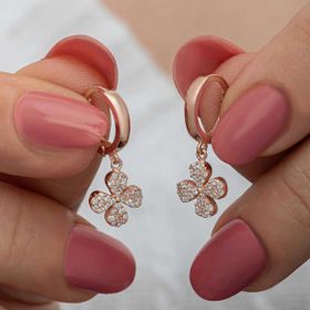 Elika Silver Kadın Sallantılı Tekli Yonca Nano Zirkon Taşlı Rose Gold Kaplama 925 Ayar Gümüş Küpe