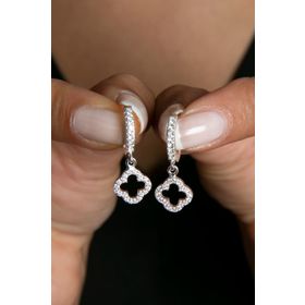 Elika Silver Taşlı Yonca Model 925 Ayar Kadın Gümüş Küpe