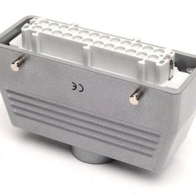 Emas EBM24PU30 24 Kontaklı 16 A PG21 Metal Seri Uzatma Prizi