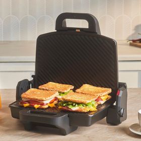 Emsan Future Essential Matte Black Tost Makinesi