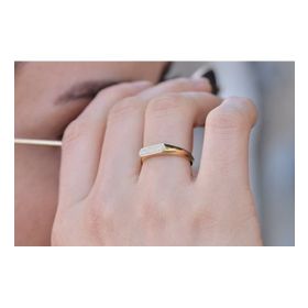 Engin Gold 14 Ayar Altın Taşlı Geometrik Yüzük