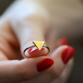 Engin Gold 14 Ayar Altın Üçgen Yüzük