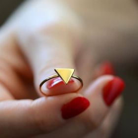 Engin Gold 14 Ayar Altın Üçgen Yüzük