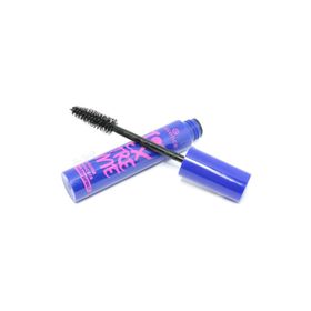 Essence I Love Extreme Volume Waterproof Maskara