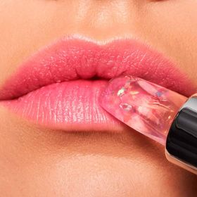 Essence Meta Glow Colour Changing Ruj