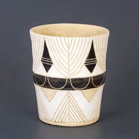 Euro Flora 19x24.5 cm Beyaz Yuvarlak Beton Saksı