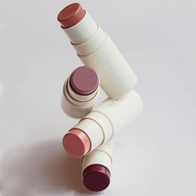 Farmasi 04 Fresh Stick Allık