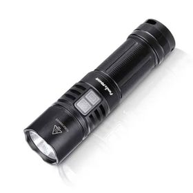 Fenix PD40R 3000 El Feneri