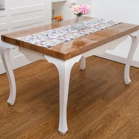 Finezza 40x140 cm Menekşe Çiçek Baskılı Duck Kumaş Runner