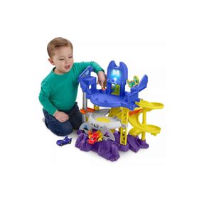 Fisher Price HNB11 Batwheels Batcave Yarışı