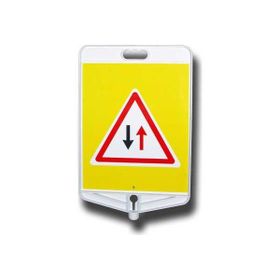 FM Trafik Dikkat İki Yönlü Trafik Tabelası