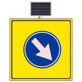 FM Trafik Sarı Zemin 1000x1000 mm Güneş Enerjili Sağa Mecburi Yön